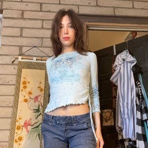 Butterfly top